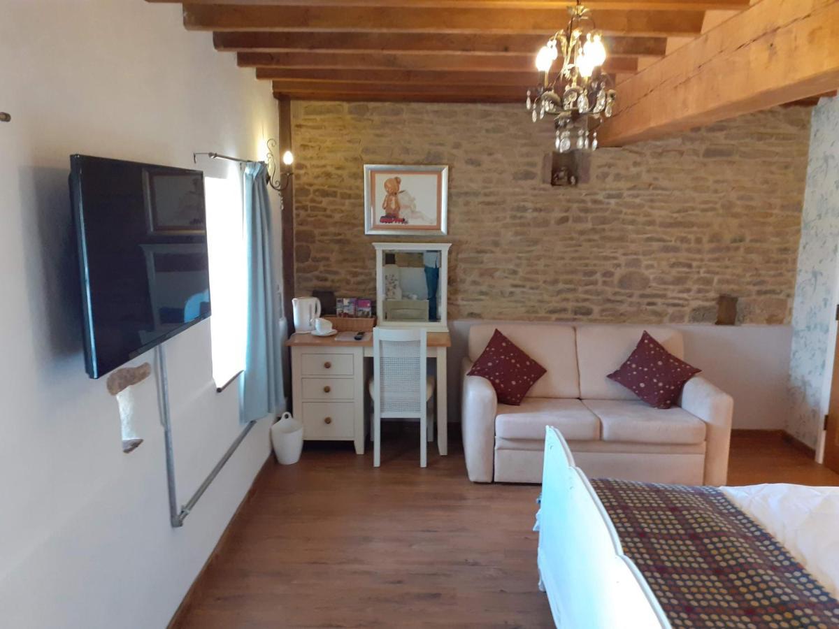 לינה וארוחת בוקר Ashton Keynes The Byre North End Farm מראה חיצוני תמונה